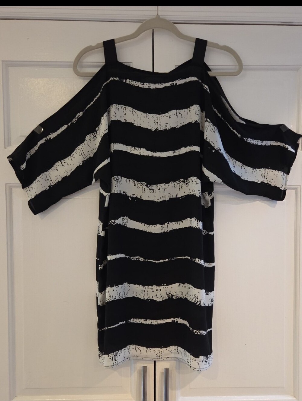Black / White Tunic Top By Joseph Ribkoff